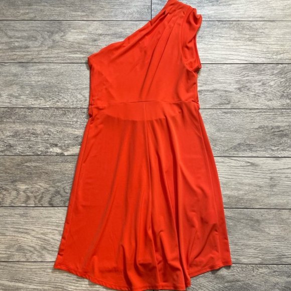 BCBGeneration Tangerine One Shoulder Strap Ruching - Picture 3 of 6